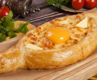 Хачапури по-аджарски