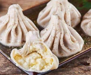 Хинкали с сыром и зеленью